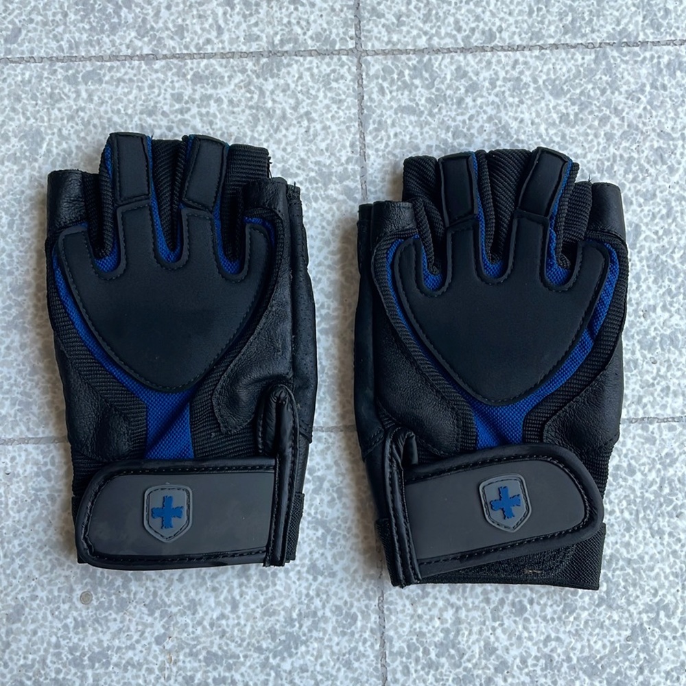 Harbinger workout gloves
